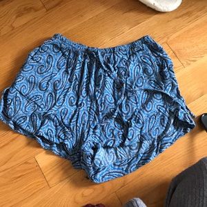 Cute cropped shorts